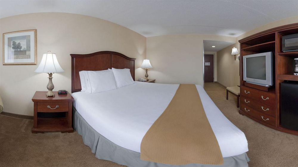 Fairfield Inn & Suites By Marriott Bridgewater Branchburg/Somerville Ngoại thất bức ảnh
