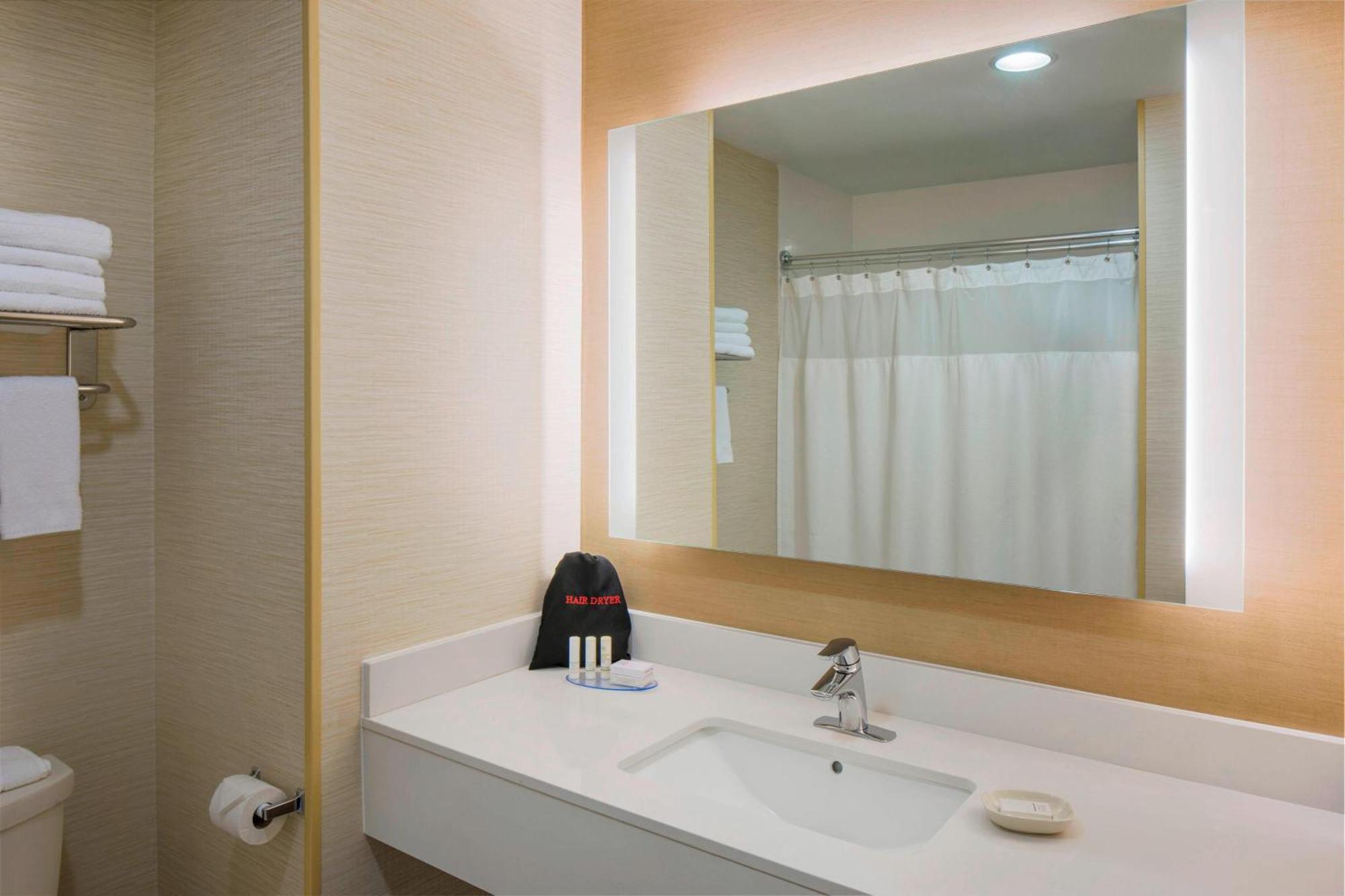 Fairfield Inn & Suites By Marriott Bridgewater Branchburg/Somerville Ngoại thất bức ảnh