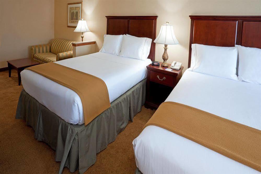 Fairfield Inn & Suites By Marriott Bridgewater Branchburg/Somerville Ngoại thất bức ảnh
